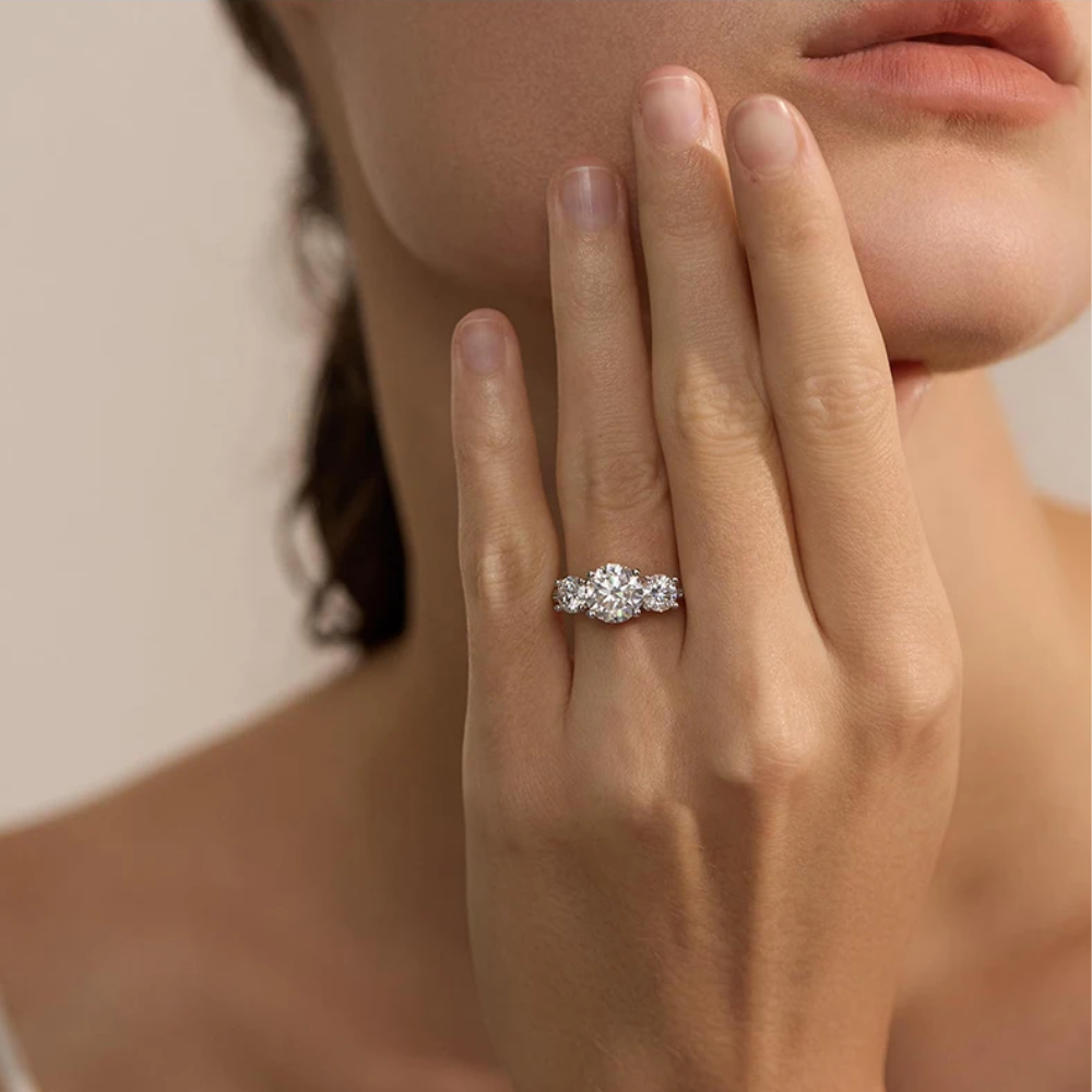 18K White Gold Plated 925 Sterling Silver 4ct Round Cut Moissanite Engagement Ring