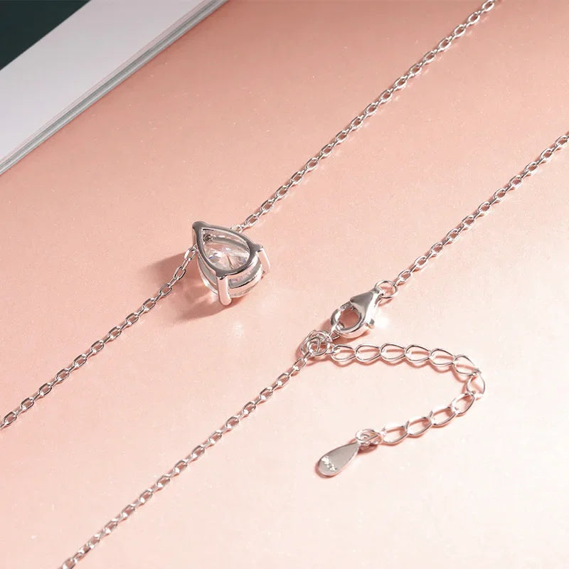 Smyoue Pear Cut D VVS1 Moissanite Necklace – 18K White Gold Plated Sterling Silver Pendant