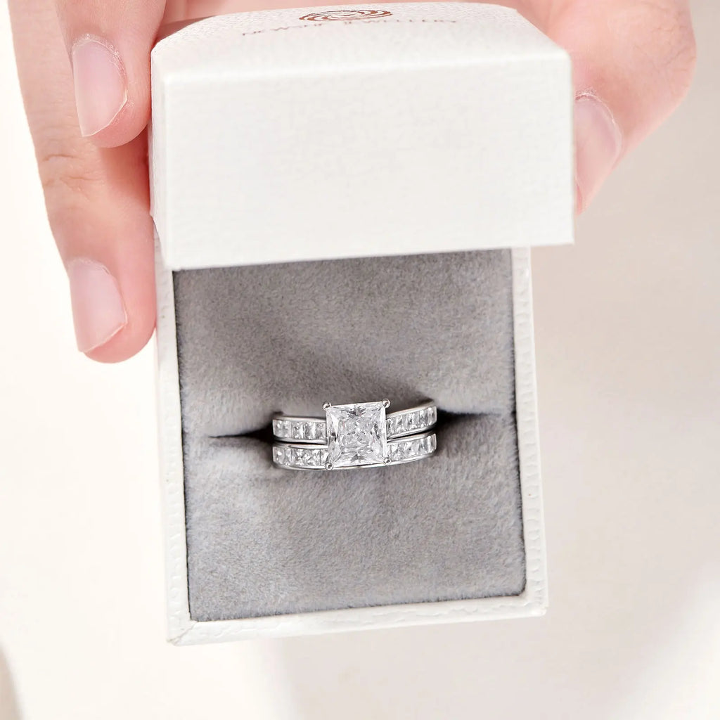 Newshe Classic 2-Piece Wedding Ring Set – 7x7mm Princess Cut AAAAA Zircon in 925 Sterling Silver