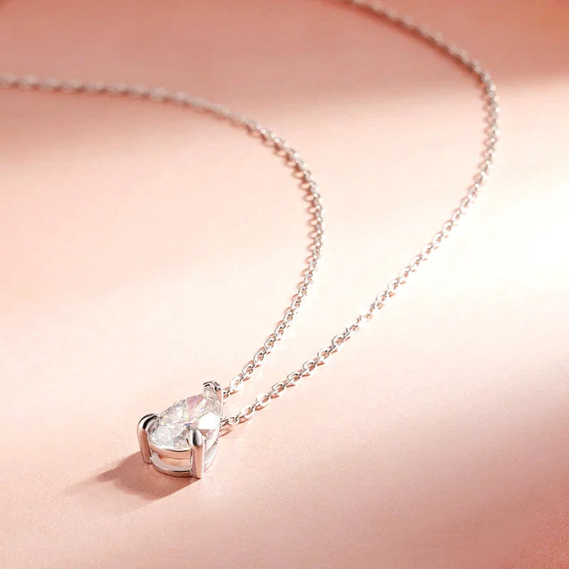 Smyoue Pear Cut D VVS1 Moissanite Necklace – 18K White Gold Plated Sterling Silver Pendant