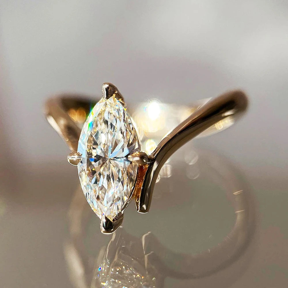 BXINY Marquise Cut Moissanite Solitaire Ring – 925 Silver & 18K Gold Plating Wedding Band