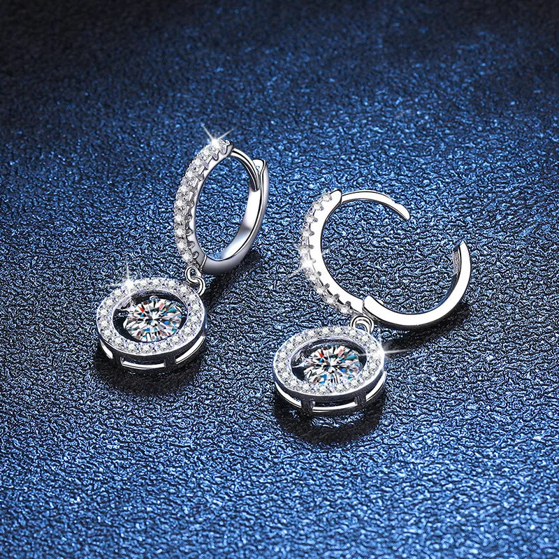 Aurora Goldsmiths D-Color Moissanite Stud Earrings – 18K Gold & Platinum Setting