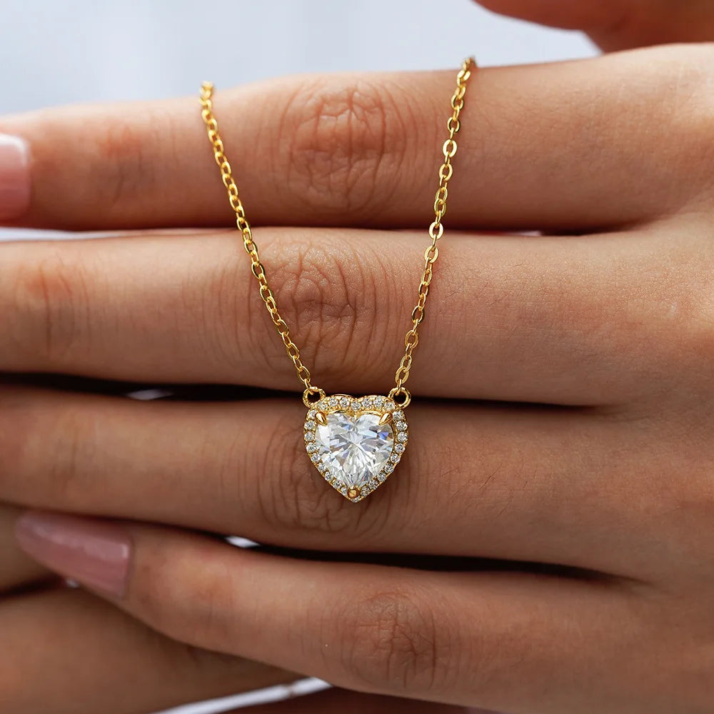 CKT 2ct Heart-Shaped Moissanite Pendant Necklace – 18K Gold Mount