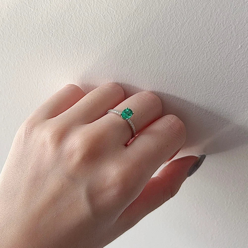 OEVAS 1ct Oval Lab-Grown Colombian Emerald Ring – Moissanite Accents, 925 Sterling Silver