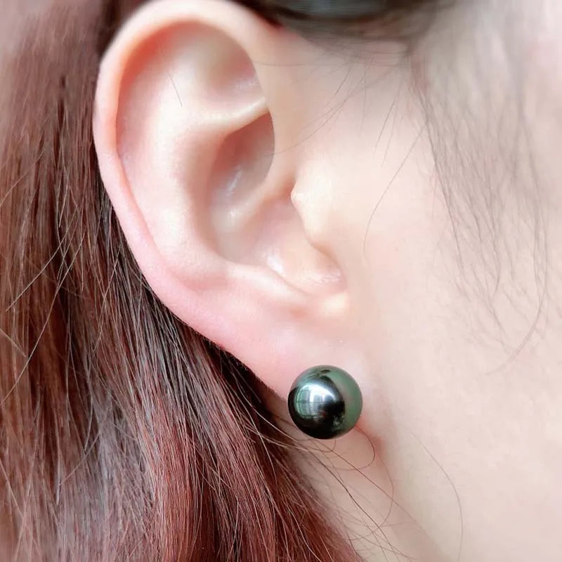 QIXIZHUYAN Natural Tahitian Pearl Stud Earrings – 18K Gold Mount
