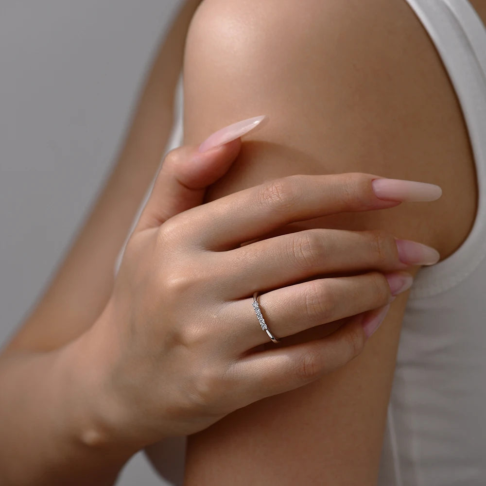 18K Gold Plated 925 Sterling Silver 2mm D Color Moissanite Stackable Wedding Band