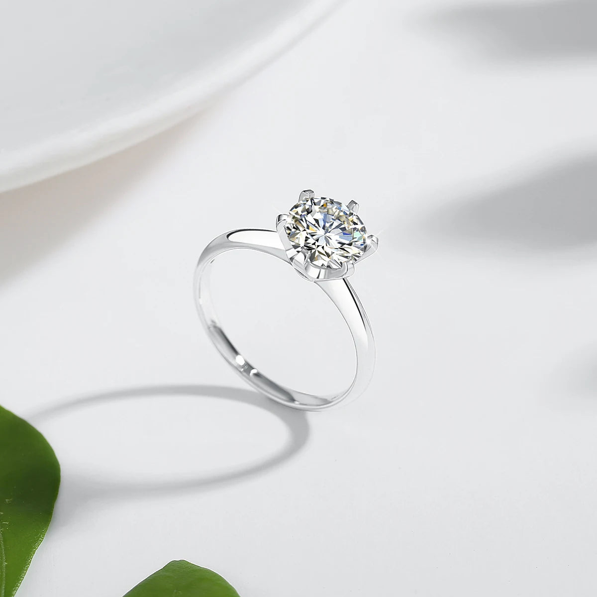 18K Gold Moissanite Engagement Ring Women 1 to 2 Carat Round Cut Diamond Wedding Jewelry