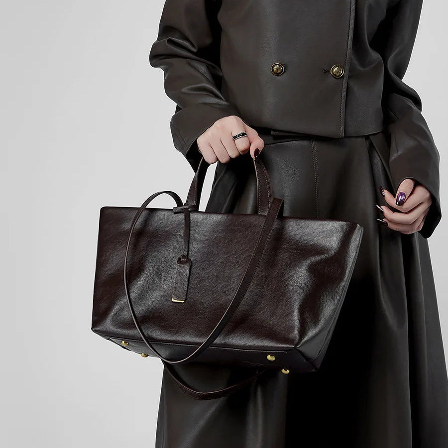 Leather Women’s Bucket Shoulder Bag with Zipper and Slit Pocket