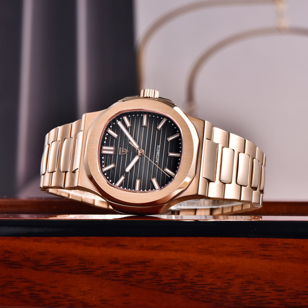 Reloj Oro rosa / Negro, detalle de la caja, el bisel y el brazalete integrado